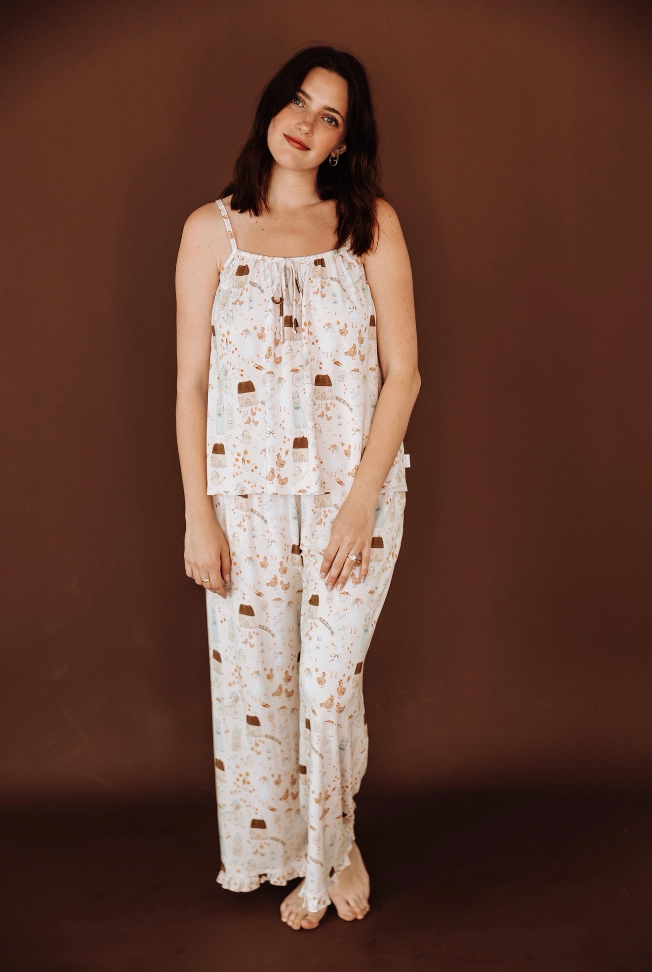Hens and Heirlooms Women's Ruffle Set