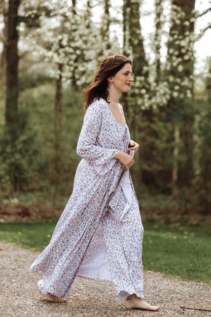 Sweetness Blooms Robe